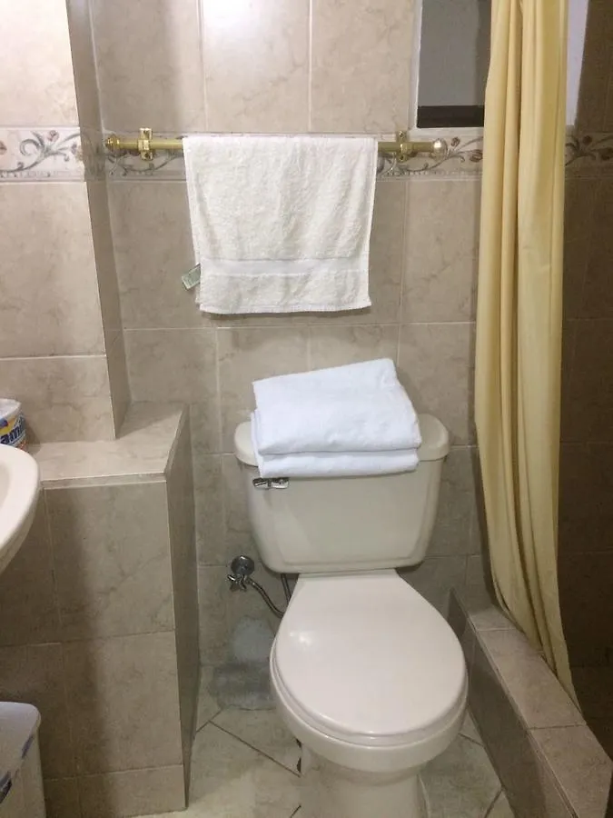 Casa Vista Hermosa 基多 2*,  厄瓜多尔